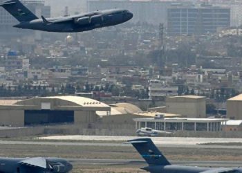 A Hesitation on the Reason for Falling to Blackness