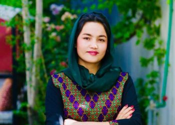 زنان باید خالی‌گاه‌های اقتصادی، سیاسی و فرهنگی را پر کنند