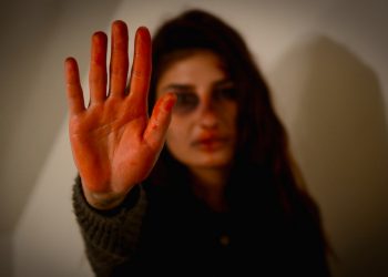 خشونت عليه زنان