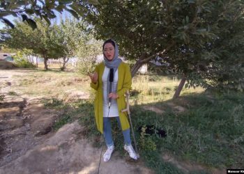 روایت پله‌های سنگین زندگی؛ روایت دختری معلول اما پیروز