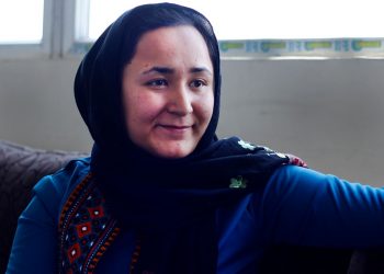 استقلالیت دختران در تصمیم‌گیری‌های مهم زنده‌گی شان