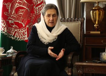 تا کی گدایی باید کرد؟