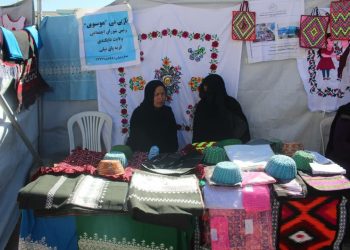 نبود بازار و روند رو به شکست صنایع دستی زنان دایکندی