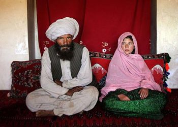 حکم قانون در مورد ازدواج دختران زیر سن قانونی چیست؟