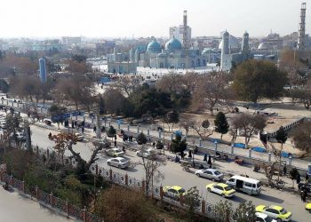 طالبان در بلخ یک دختر را بخاطر لباسش تیرباران کردند