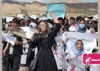 نیروهای پشت جبهه، آوارگان سقوط