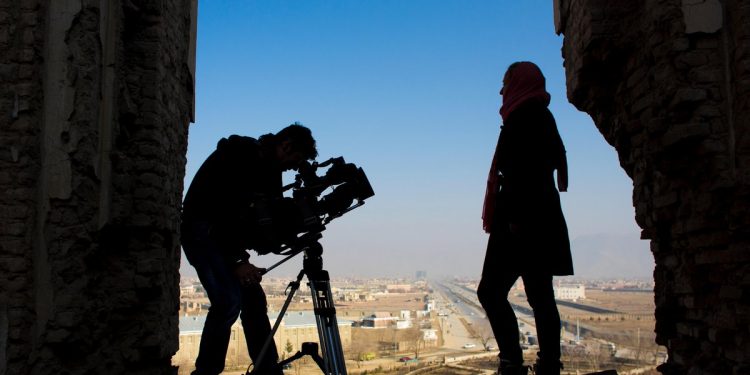 با تنگتر شدن «چارچوب اسلامی» از سوی طالبان 95 درصد زنان خبرنگار افغانستان بیکار شدهاند 1 با تنگتر شدن «چارچوب اسلامی» از سوی طالبان 95 درصد زنان خبرنگار افغانستان بیکار شدهاند با تنگتر شدن «چارچوب اسلامی» از سوی طالبان 95 درصد زنان خبرنگار افغانستان بیکار شدهاند