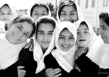 این همه عهدشکنی و قانون‌گریزی، جامعهٔ جهانی تضمین رفتارهای طالبان را در چه می‌بیند؟