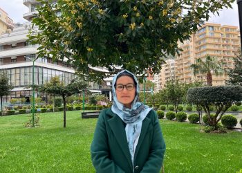 روایت لیلا زنی از سرزمین گل‌بادام؛ چاره‌ای جز مهاجرت و ترک وطن نداشتم