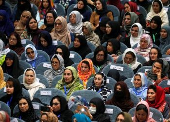 طالبان زن‌ستیزند، حجاب اجباری بهانه‌است