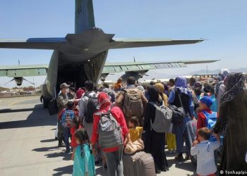 در آستانۀ گذشتن یک سال از سقوط