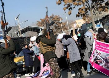 «طالبان را به رسمیت نشناسید، اشرف غنی را محاکمه کنید»