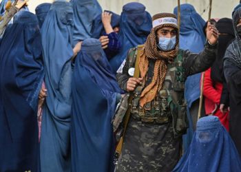 حق مالکیت بر زن؛ جوازی برای کشتن زنان در افغانستان 9 حق مالکیت بر زن؛ جوازی برای کشتن زنان در افغانستان حق مالکیت بر زن؛ جوازی برای کشتن زنان در افغانستان