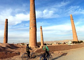 طالبان در هرات یک زن را به اتهام فرار از منزل بازداشت کردند