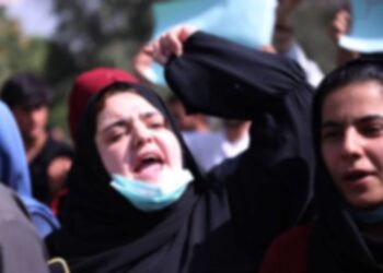 «تا وقتی که نفس می‌کشم اعتراض می‌کنم»