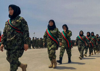 سربازان زن افغان
