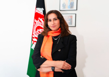 منیژه باختری