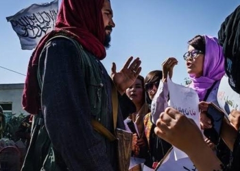 زنان دستمایه طالبان در بازار گدایی مشروعیت؛ خم فریب در ابروی مقامات سازمان‌ملل