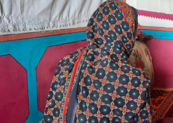 یازده‌بار زایمان در فقر و خشونت؛ روایت نغمۀ چهل‌ساله