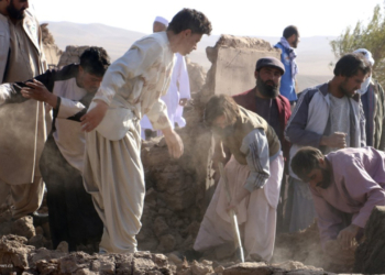 در سایۀ حکومت طالبان؛ بیشترین قربانیان زمین‌لرزۀ هرات «زنان و کودکان» هستند