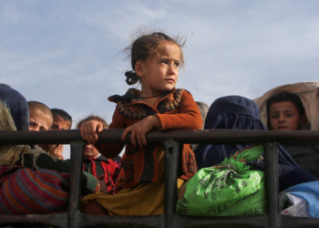 پیامد متفاوت اخراج مهاجران از پاکستان بر زنان و دختران