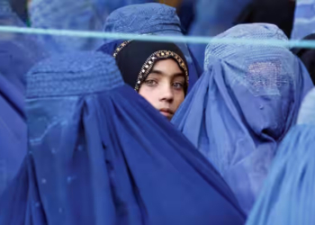 به‌خاطر منع تحصیل توسط طالبان، مجبور شدم دخترم را شوهر دهم