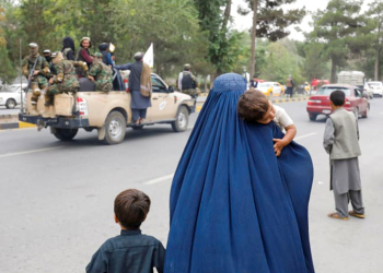 در آستانۀ سه سالگی حاکمیت طالبان و بحرانی‌تر شدن شرایط زنان در افغانستان