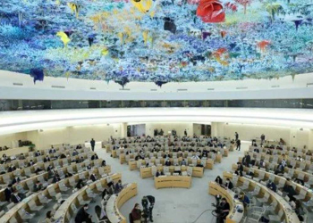 حقوق بشر در حال خفه شدن و سرکوب است