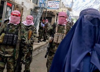 حذف نظام‌مند زنان، فقر فزاینده و بحران حقوق بشر در افغانستان زیر سلطه‌ی گروه طالبان